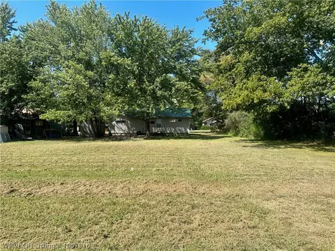 900 Morris St, Pocola, OK 74902 photo 6
