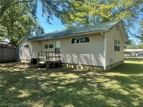 900 Morris St, Pocola, OK 74902 photo 5