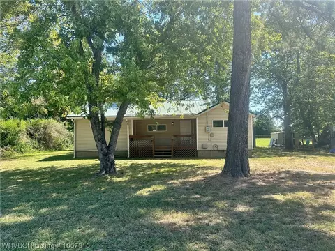 900 Morris St, Pocola, OK 74902