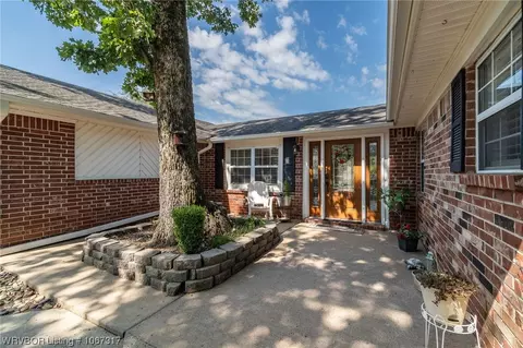 401 K St, Barling, AR 72923 photo 2