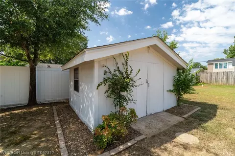 401 K St, Barling, AR 72923 photo 41