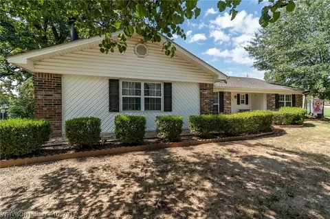 401 K St, Barling, AR 72923 photo 3