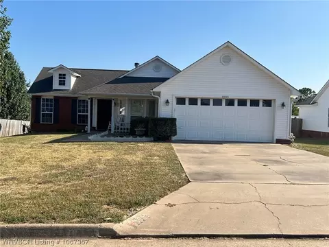 1003 Opal Dr, Van Buren, AR 72956