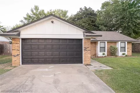 8701 S 31st Ter, Fort Smith, AR 72908 photo 2