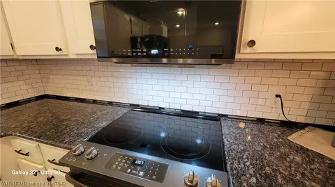 Kitchen - 207 W Harper St, Mansfield, AR 72944 photo 9 of 12