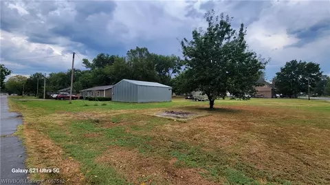 Exterior - 207 W Harper St, Mansfield, AR 72944 photo 2 of 10