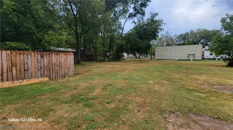 Exterior - 207 W Harper St, Mansfield, AR 72944 photo 5 of 10