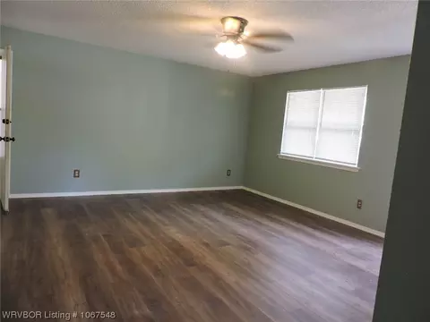 904 Hillside Dr, Fort Smith, AR 72908 photo 3