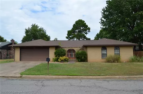 104 Teakwood Dr, Poteau, OK 74953