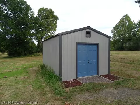 5008 Douglas Rd, Hartford, AR 72938 photo 4