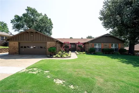 1102 3rd Ter, Barling, AR 72923 photo 3