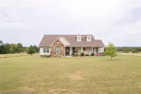 218 Walker Rd, Lavaca, AR 72941