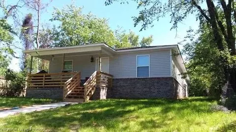1810 T St, Fort Smith, AR 72901