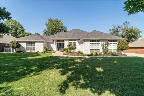 10708 Kent Ct, Fort Smith, AR 72908