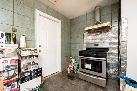 Kitchen - 4009 Colton Dr, Fort Smith, AR 72903 photo 4 of 4