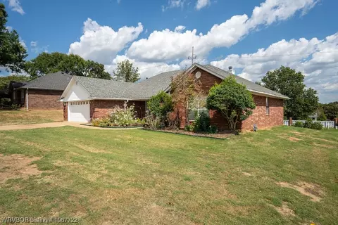 Exterior - 4009 Colton Dr, Fort Smith, AR 72903 photo 2 of 10