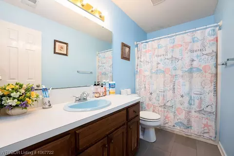 Bath - 4009 Colton Dr, Fort Smith, AR 72903 photo 3 of 3