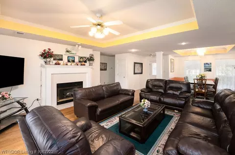 Living - 4009 Colton Dr, Fort Smith, AR 72903 photo 2 of 2