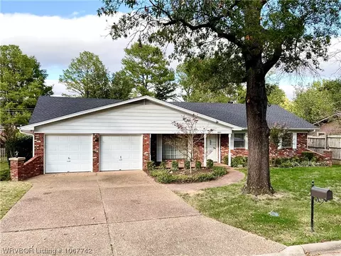 4521 Urbana Dr, Fort Smith, AR 72904 photo 2