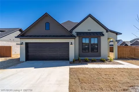 7631 Woodbine Ln, Fort Smith, AR 72916