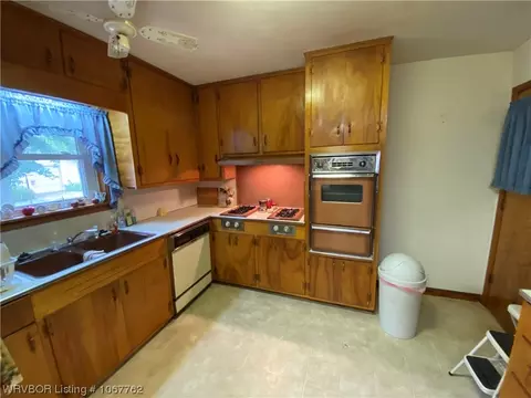 712 18th St, Ozark, AR 72949 photo 22