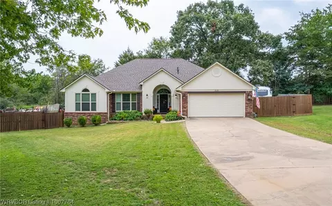 318 Pettway Cir, Greenwood, AR 72936