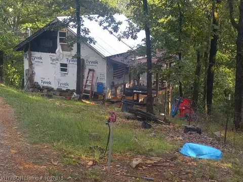 15731 Bradley Cir, Mountainburg, AR 72946