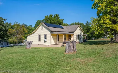 311 Sherwood Ave, Bonanza, AR 72916