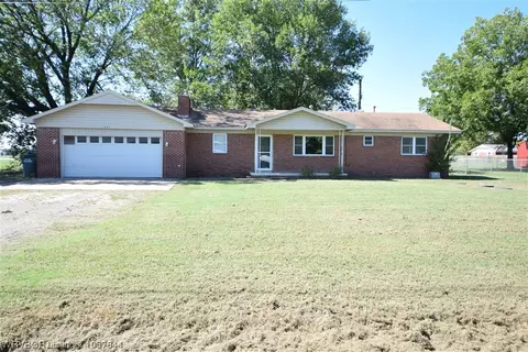 645 N Buffington Rd, Sallisaw, OK 74955