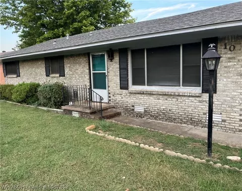 10 Alpine Dr, Van Buren, AR 72956