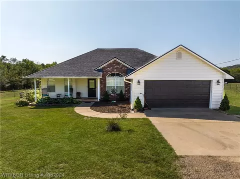 1421 Thompson Ln, Cedarville, AR 72932