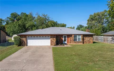 411 Woodland Hills Blvd, Roland, OK 74954