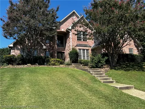 3910 Golf Course Dr, Alma, AR 72921