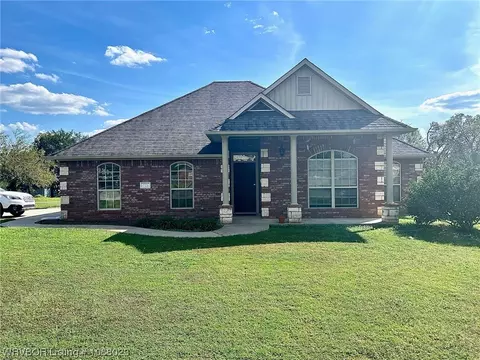 725 E Knoxville St, Greenwood, AR 72936