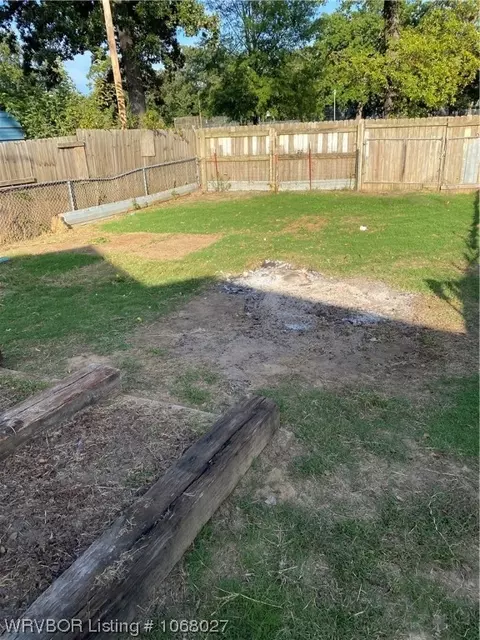 618 N 36th St, Fort Smith, AR 72903 photo 9