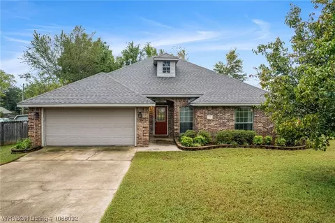 109 Elizabeth Ct, Barling, AR 72923