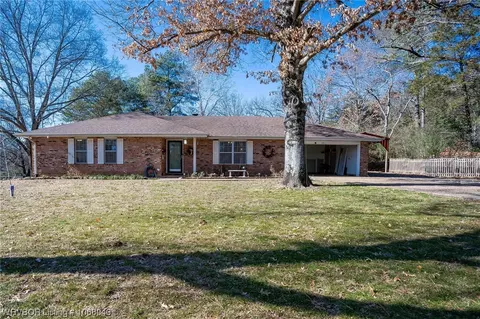 6431 Ridgeway Ln, Ozark, AR 72949