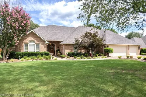 11201 Maple Park Dr, Fort Smith, AR 72916