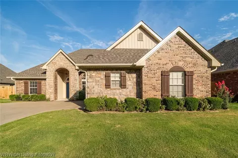 12501 Dunston Dr, Fort Smith, AR 72916