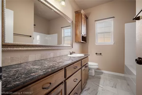 Bath - 12501 Dunston Dr, Fort Smith, AR 72916 photo 4 of 5