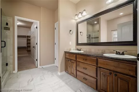 Bath - 12501 Dunston Dr, Fort Smith, AR 72916 photo 1 of 5