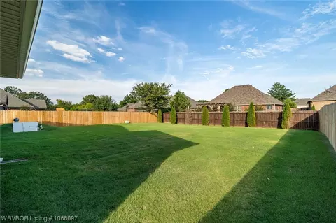 Exterior - 12501 Dunston Dr, Fort Smith, AR 72916 photo 2 of 5