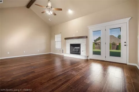 Living - 12501 Dunston Dr, Fort Smith, AR 72916 photo 1 of 2