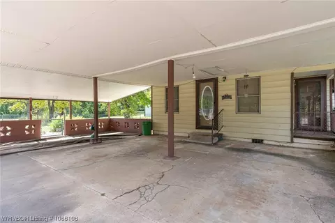 211 2nd St, Hartford, AR 72938 photo 5