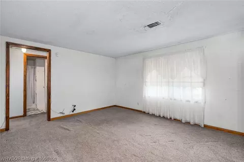 211 2nd St, Hartford, AR 72938 photo 8