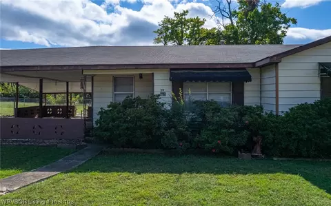 211 2nd St, Hartford, AR 72938 photo 3