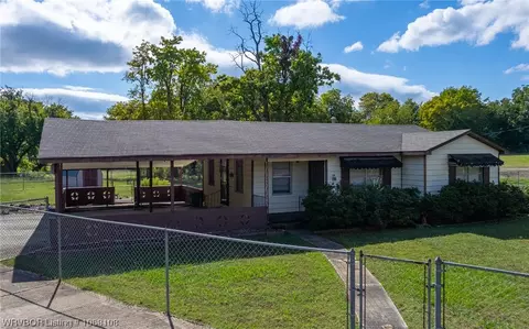 211 2nd St, Hartford, AR 72938 photo 2