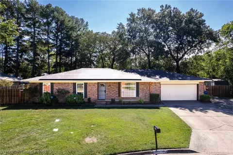 3706 Hendricks Ct, Fort Smith, AR 72903