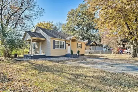 2900 N J St, Fort Smith, AR 72901