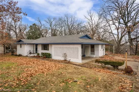 452 Ray Ln, Alma, AR 72921